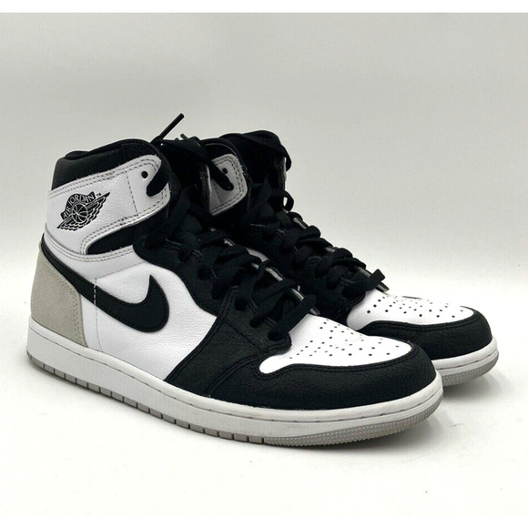 PRE-OWNED Nike Air Jordan 1 Retro High OG Men's Basketball Shoes Black US Size 8 - Picture 1 of 13